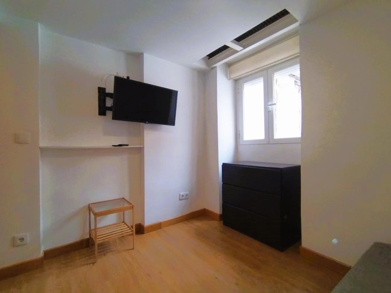 Apartamento Para 2 - Puerta Del Sol มาดริด ภายนอก รูปภาพ